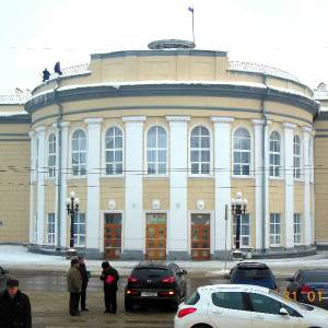 Здание Администрации Орловской области (пл. Ленина, 1)
